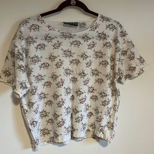 Floral Baby Tee American Eagle Ditsy T-Shirt Med White Boxy Preppy Feminine